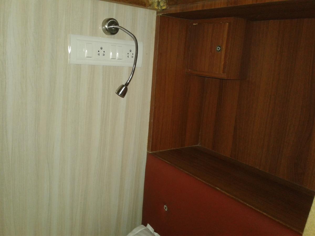 Classic Dormitory Mumbai Ngoại thất bức ảnh